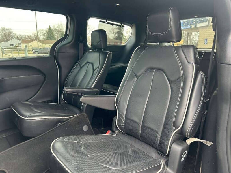 2025 Chrysler Pacifica Limited