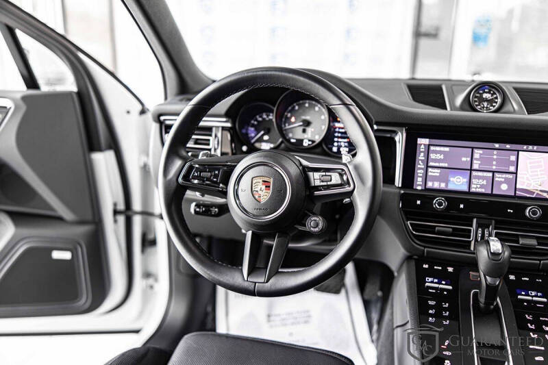 2024 Porsche Macan S