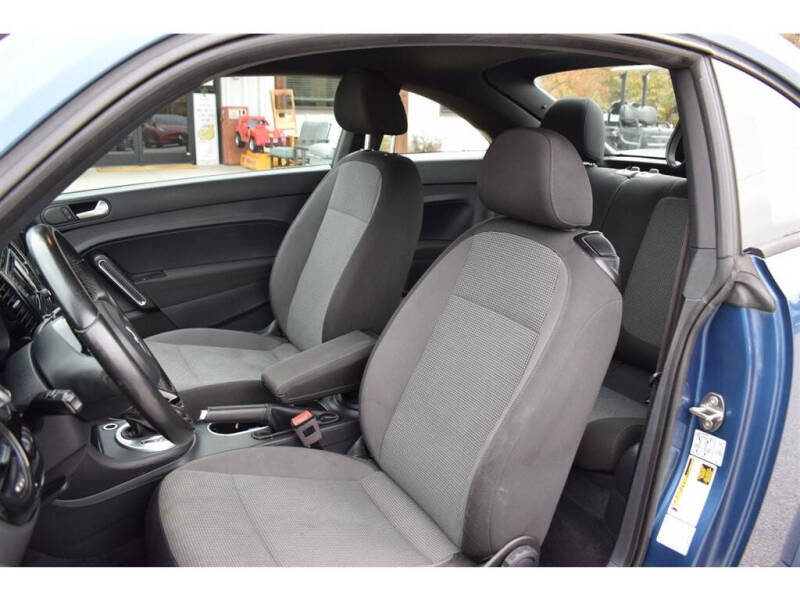 2018 Volkswagen Beetle 2.0T Coast