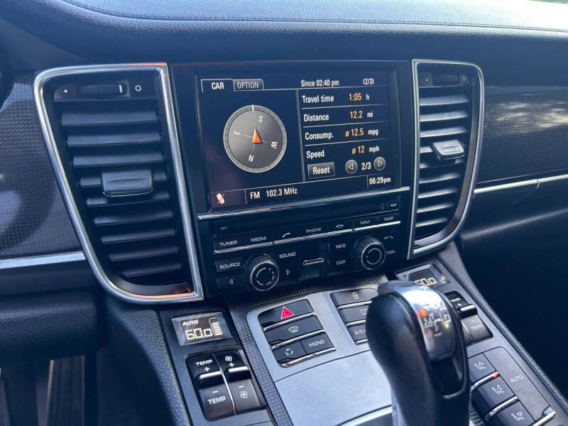 2012 Porsche Panamera
