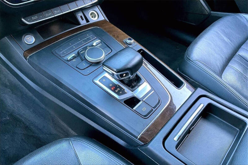 2019 Audi Q5 quattro Premium 45 TFSI