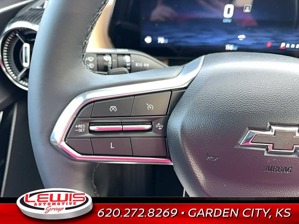 2025 Chevrolet Equinox for sale at Lewis Chevrolet of Garden City in Garden City, KS