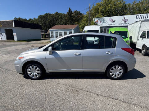 2009 Nissan Versa 1.8 S