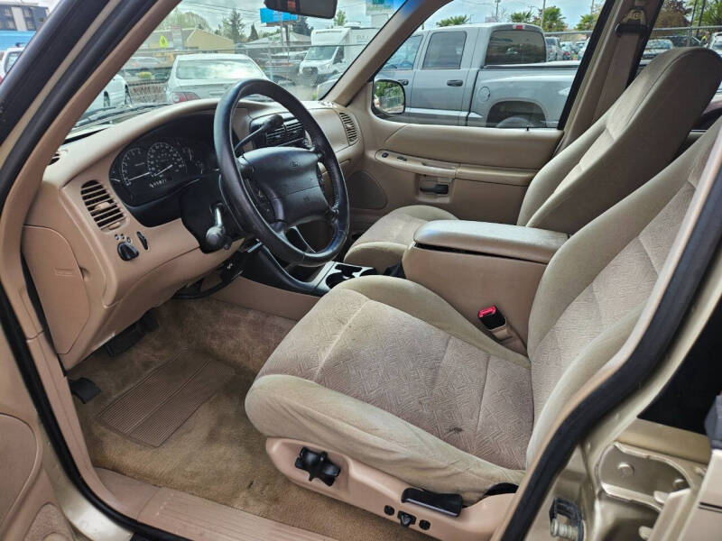 2000 Ford Explorer XLT