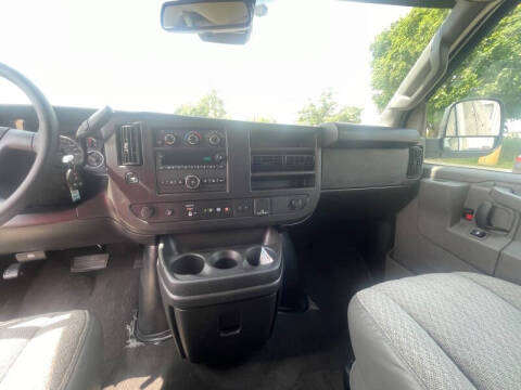 2024 Chevrolet Express LT 3500