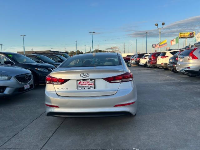 2017 Hyundai Elantra