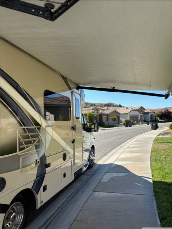 2018 Thor Motor Coach Siesta Sprinter 24SS