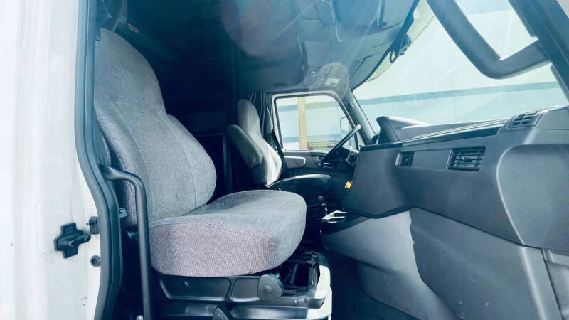 2019 International LT625