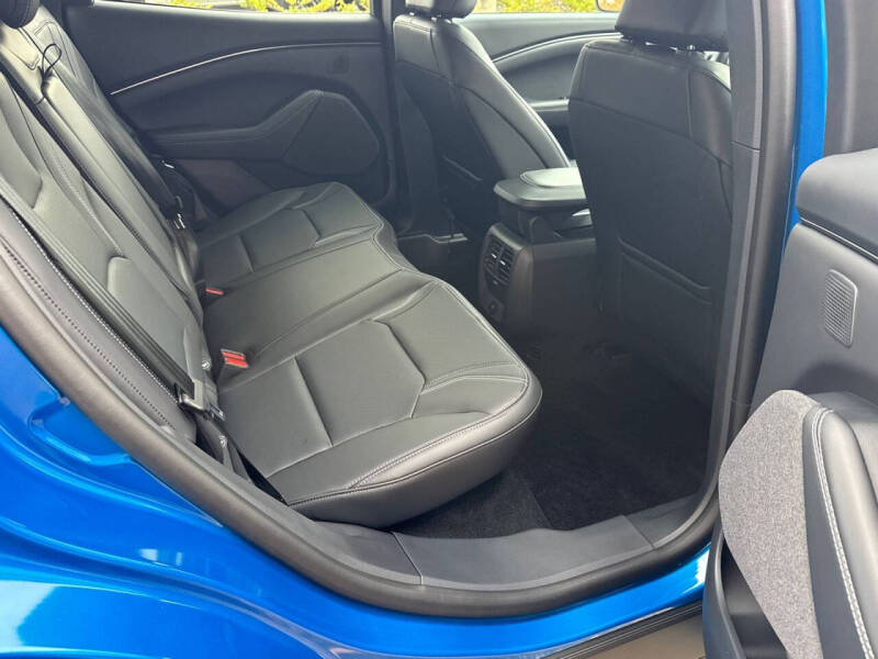 2025 Ford Mustang Mach-E Premium