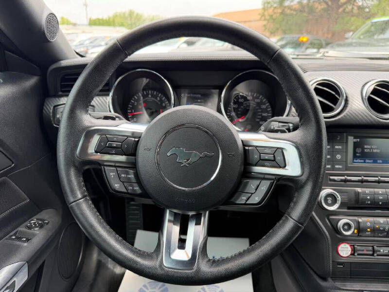 2016 Ford Mustang V6