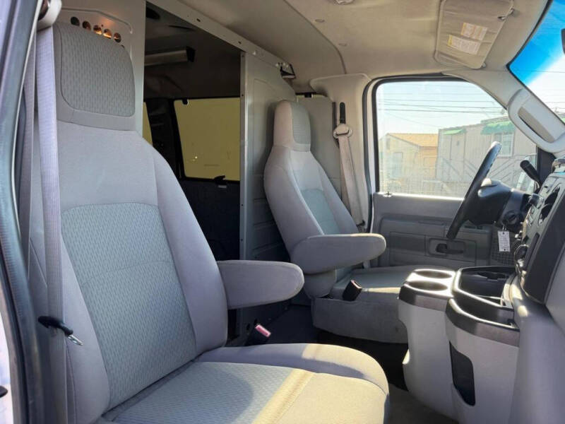 2014 Ford E-Series E-250