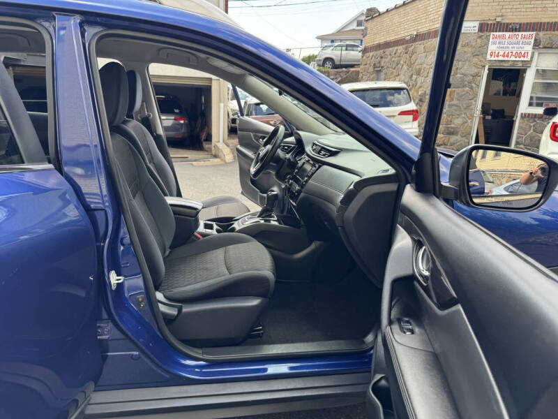 2019 Nissan Rogue S