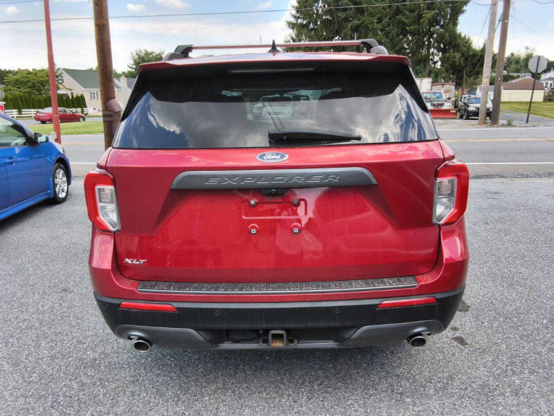 2023 Ford Explorer XLT