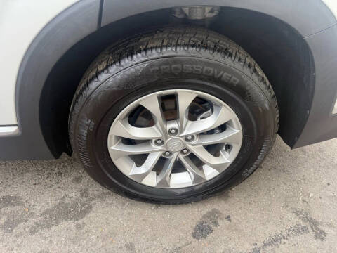 2019 Hyundai Santa Fe SE 2.4L