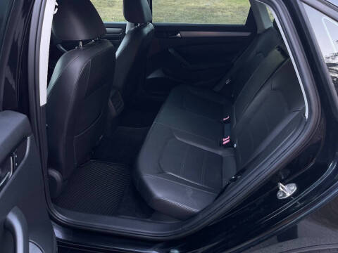 2015 Volkswagen Passat 1.8T Wolfsburg Edition