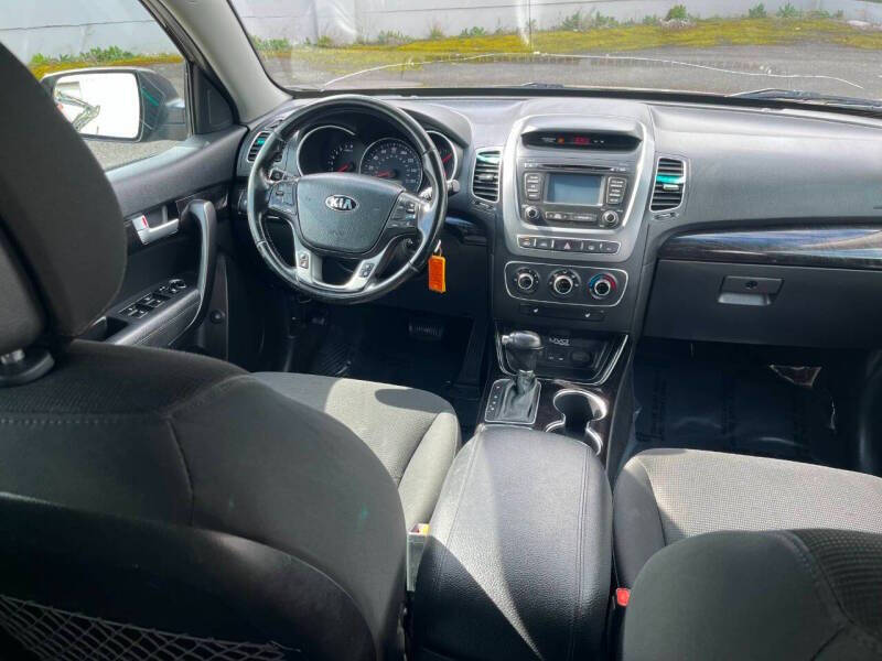 2015 Kia Sorento LX