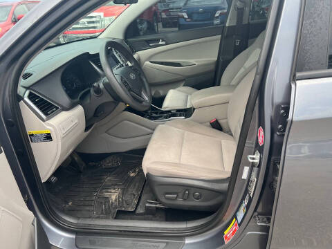 2016 Hyundai Tucson SE