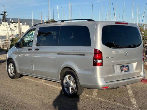 2016 Mercedes-Benz Metris Passenger