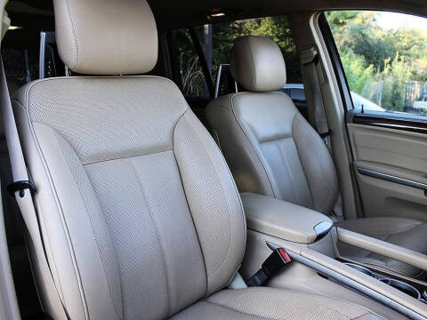 2012 Mercedes-Benz GL-Class GL 550 4MATIC