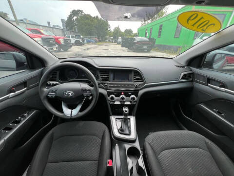 2019 Hyundai Elantra