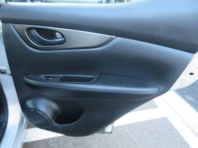 2022 Nissan Rogue Sport S