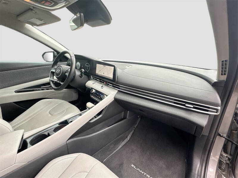 2023 Hyundai Elantra Hybrid Limited