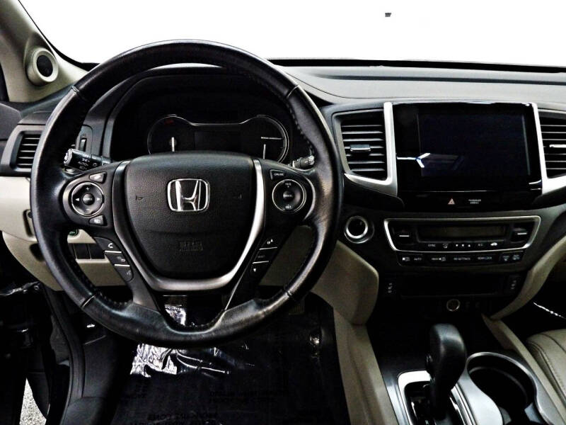 2016 Honda Pilot EX-L photo 10