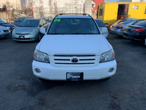 2006 Toyota Highlander for sale at 77 Auto Mall in Newark NJ