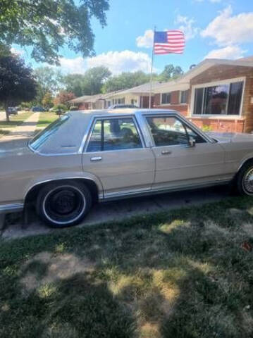 1989 Ford LTD