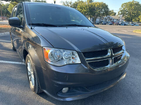 2019 Dodge Grand Caravan for sale at PRESTIGE AUTOPLEX LLC in Austin TX