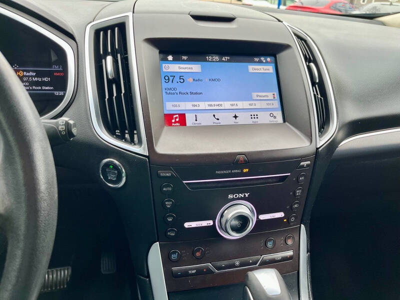 2017 Ford Edge Titanium