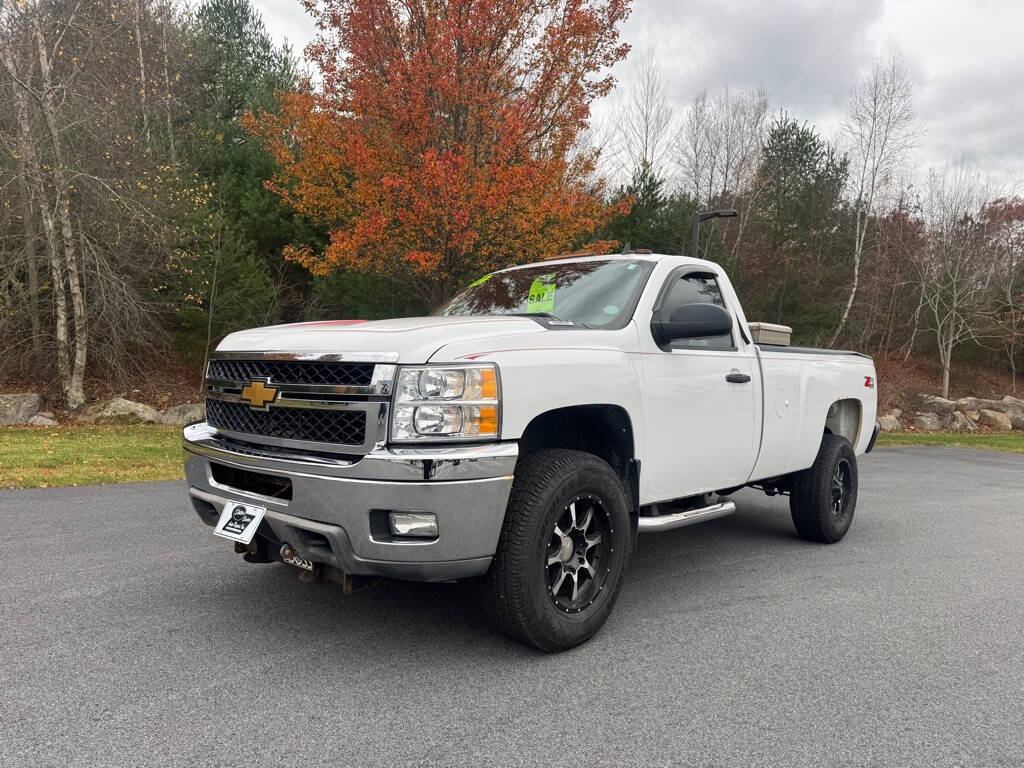 White 2012 Chevrolet Silverado 2500HD LT 4x4 LT 2dr Regular Cab LB 1