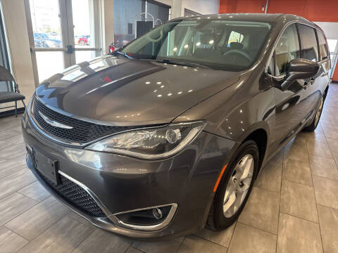 2018 Chrysler Pacifica Touring Plus