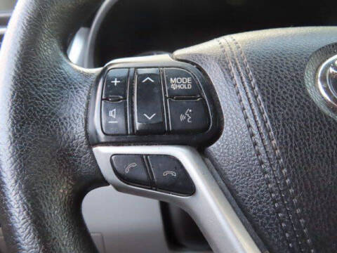 2017 Toyota Highlander LE