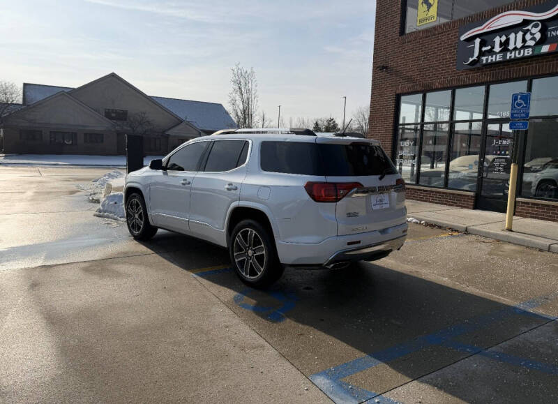 2017 GMC Acadia Denali