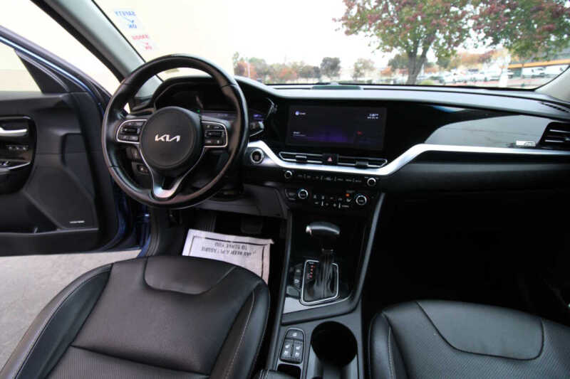 2022 Kia Niro Plug-In Hybrid EX Premium