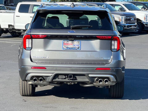 2025 Ford Explorer Platinum