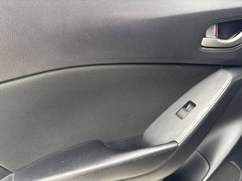 2016 Mazda MAZDA3 i Touring