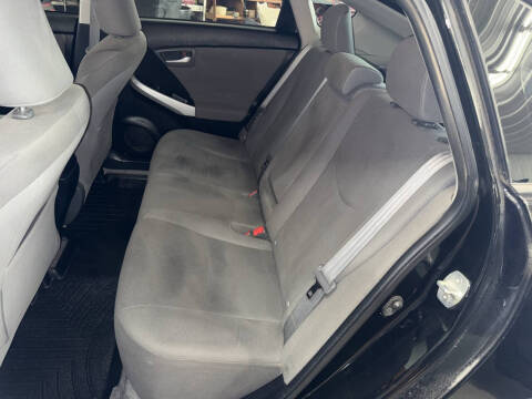 2013 Toyota Prius Two