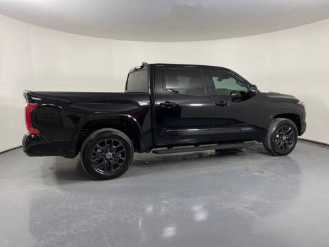 2024 Toyota Tundra Platinum HV
