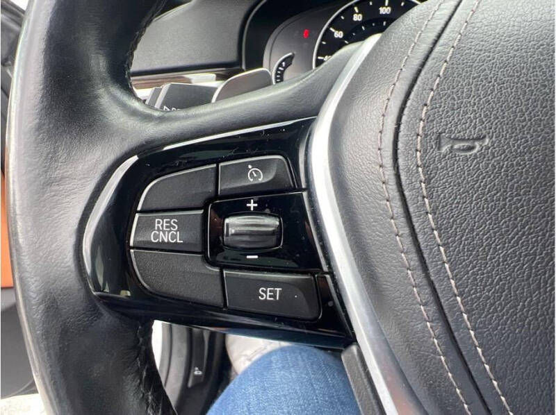 2017 BMW 5 Series 530i