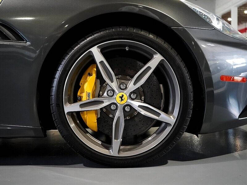 2013 Ferrari California 27