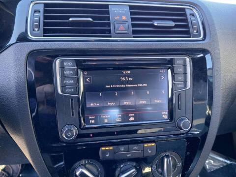 2016 Volkswagen Jetta 1.8T Sport