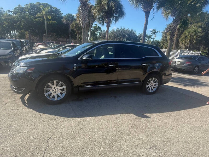 2018 Lincoln MKT Town Car Livery Fleet