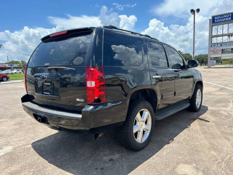 2010 Chevrolet Tahoe LT photo 13