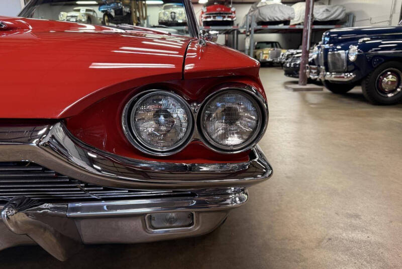 1965 Ford Thunderbird