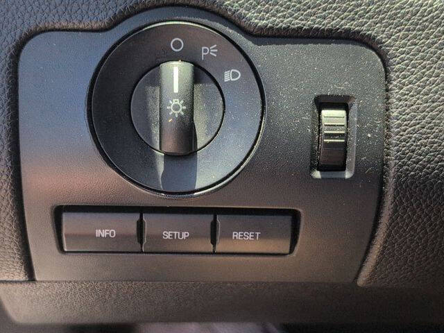 2012 Ford Mustang V6
