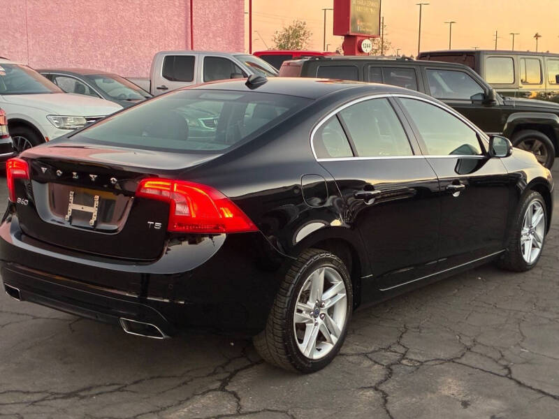 2015 Volvo S60 T5 Drive-E Platinum