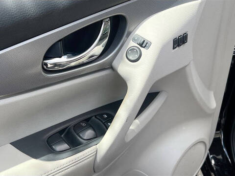 2020 Nissan Rogue Sport SL