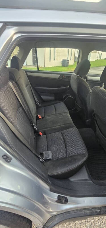 2017 Subaru Outback 2.5i